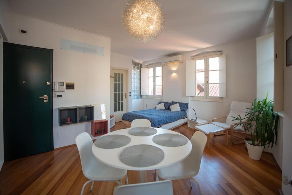Torretta10 - Studio Apartment Trieste Bagian luar foto